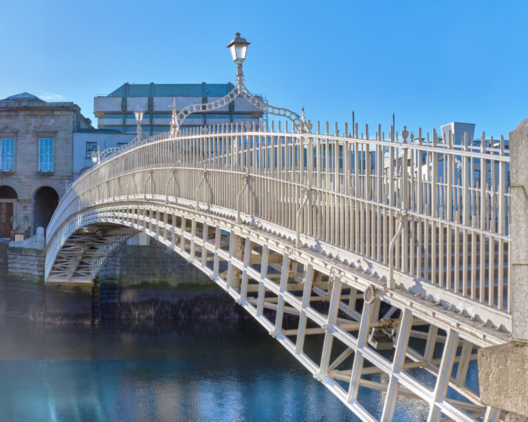 Marshberry bridge with stairs